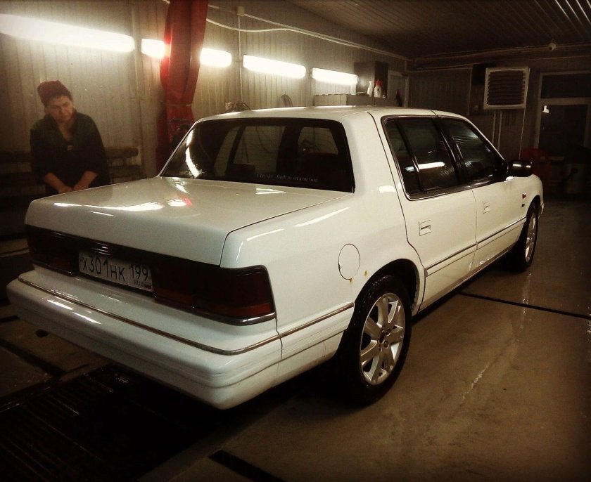 Chrysler Saratoga 1992