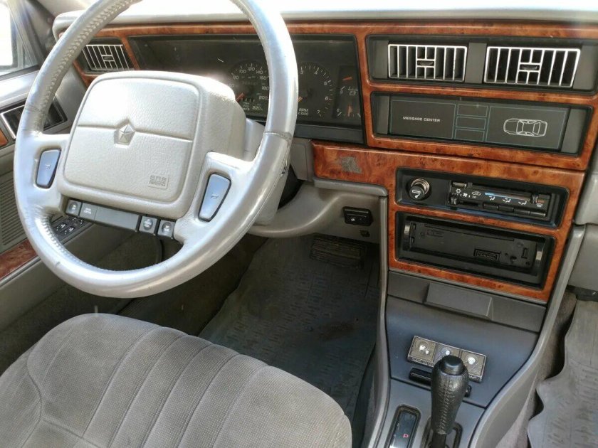 Chrysler Saratoga 1991