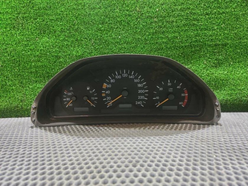 Приборная панель мерседес 210 дизель