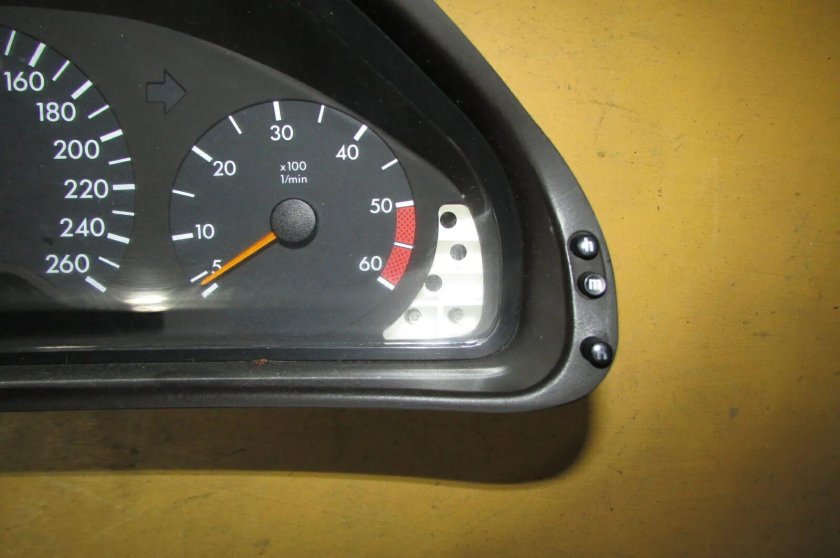 Панель приборов Мерседес w210