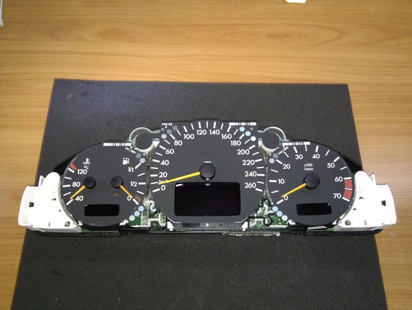 W210 ремонт приборной панели