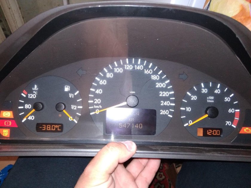 Приборная панель Мерседес w202 индикаторы