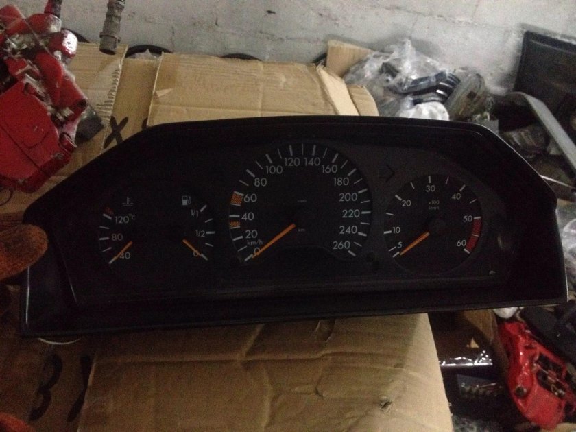 Щиток приборов AMG w210