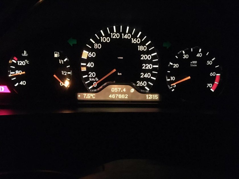 Щиток приборов w202 лампочки 1996