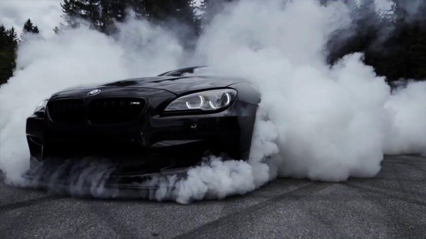 БМВ м5 черная дрифт