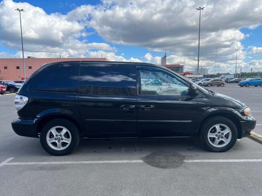 Крайслер гранд вояджер 2001