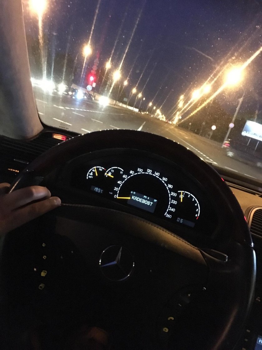 Ночью зимой за рулем Mercedes w203