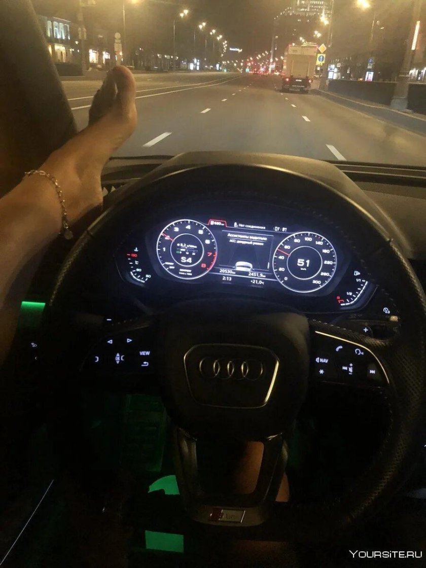 За рулем Мерседеса