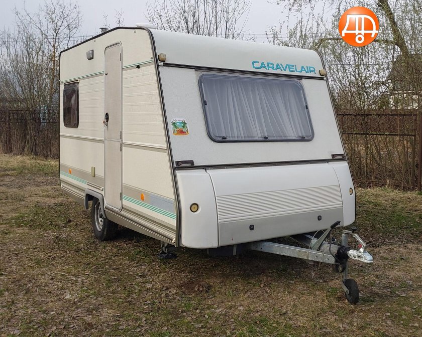 Прицеп-кемпер Караван 300