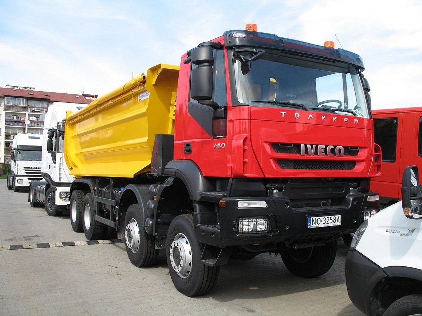 Ивеко Траккер 450