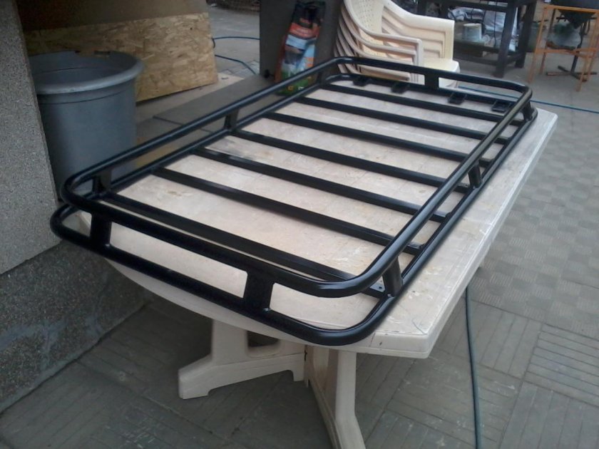 Экспедиционный багажник Нива Шевроле из профильной трубы