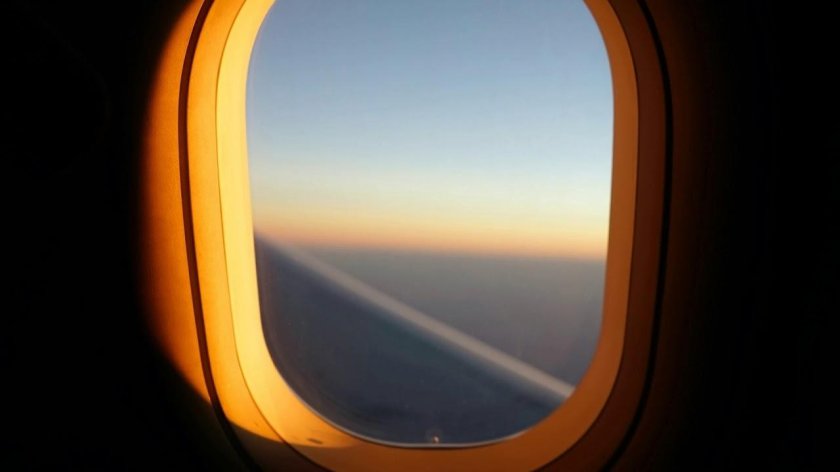 Боинг 737 салон иллюминатор