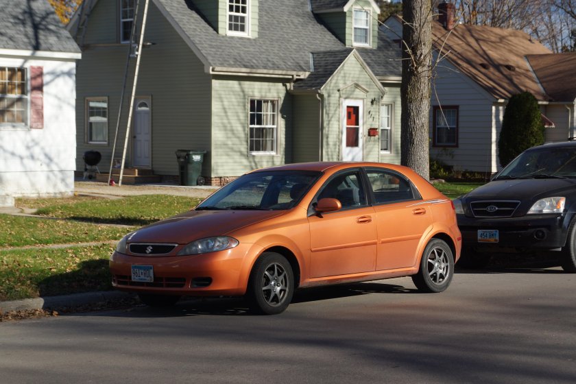 Сузуки Рено