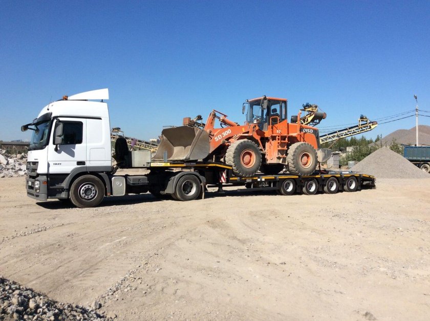 Платон Строй