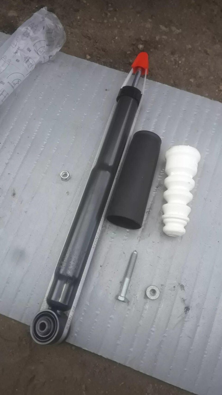 Задние амортизаторы Шкода Октавия а5