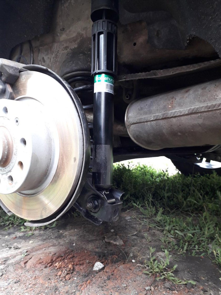 Амортизатор Шкода Октавия а7