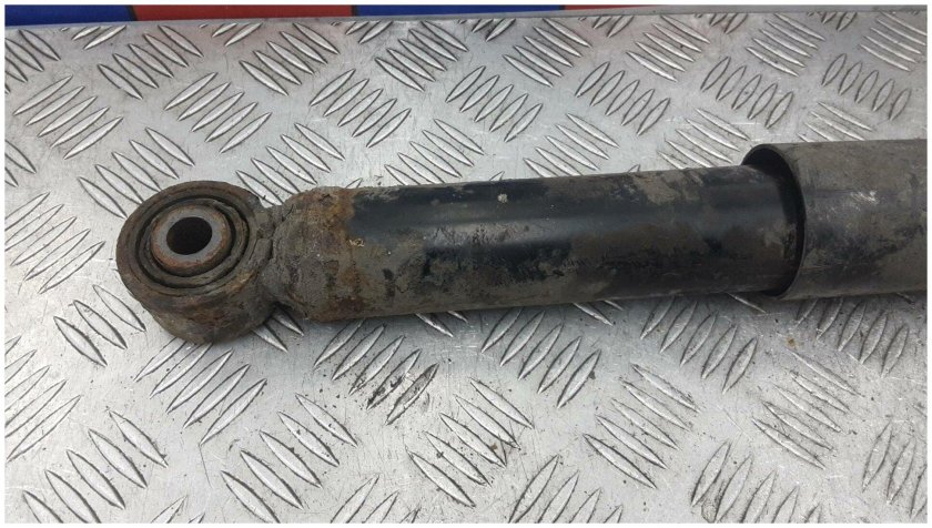 Сайлентблок заднего амортизатора Шкода Октавия тур