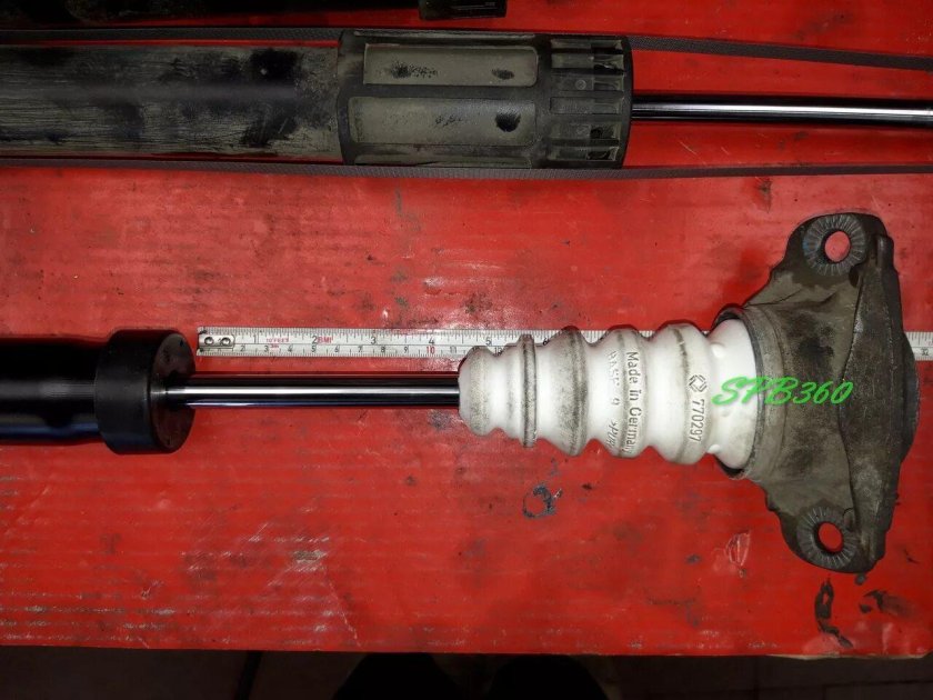 Амортизатор задний Октавия а5