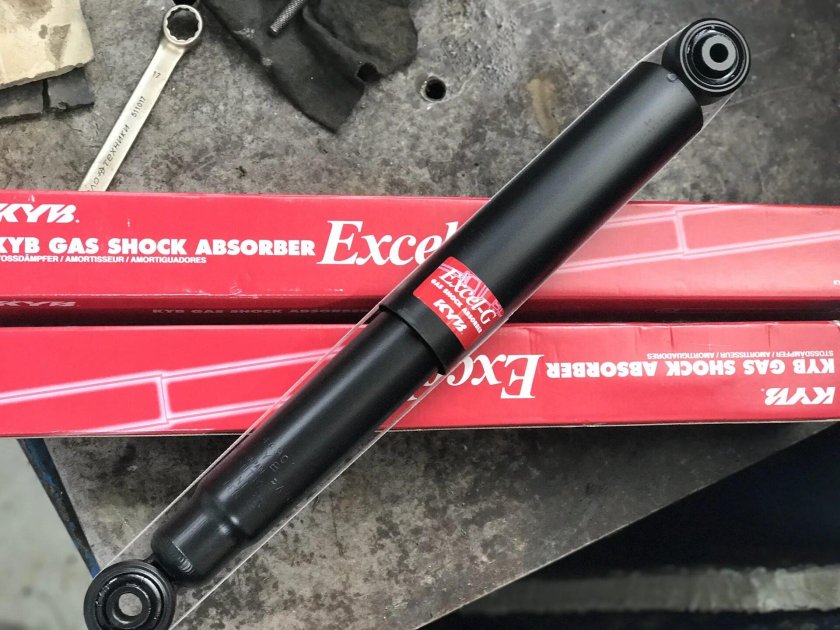 Задние амортизаторы Октавия а7