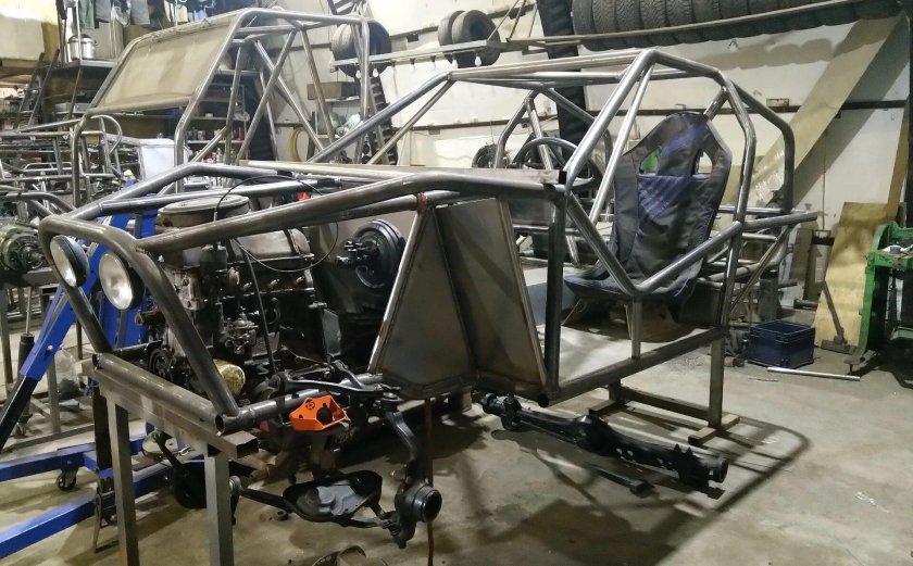 Рама Нивы 4х4