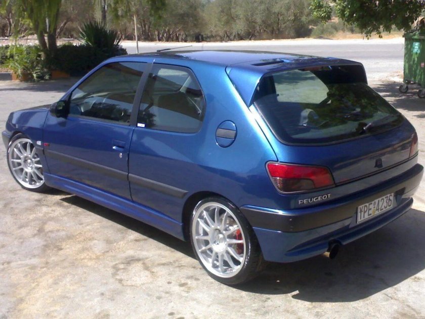 Peugeot 306