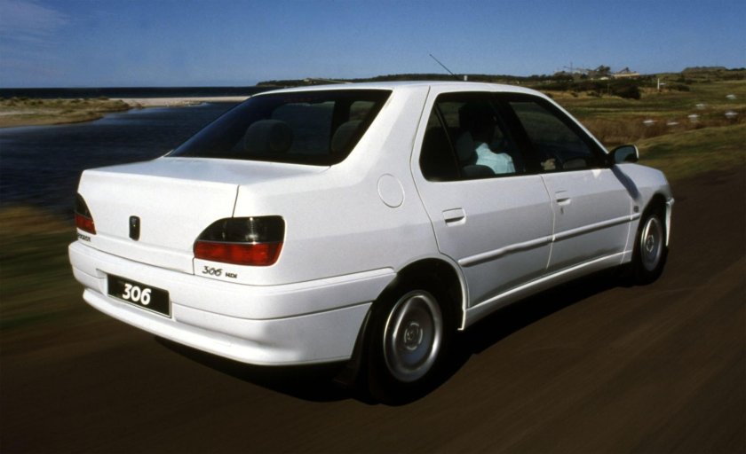 Peugeot 306 седан