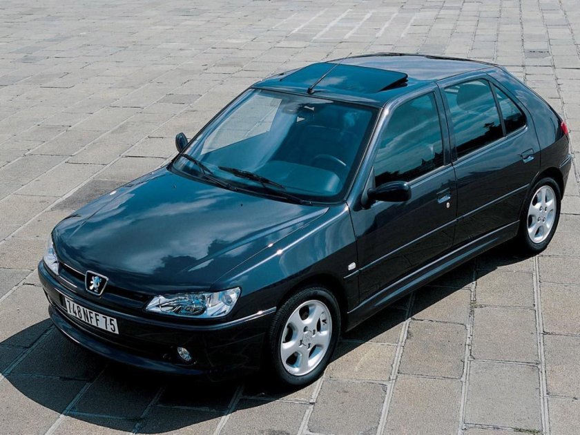 Peugeot 306 седан