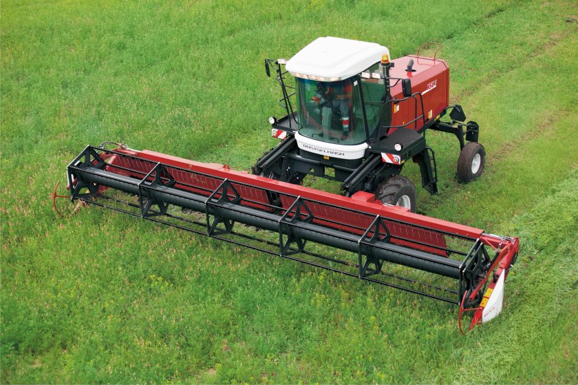 Самоходная косилка Ростсельмаш