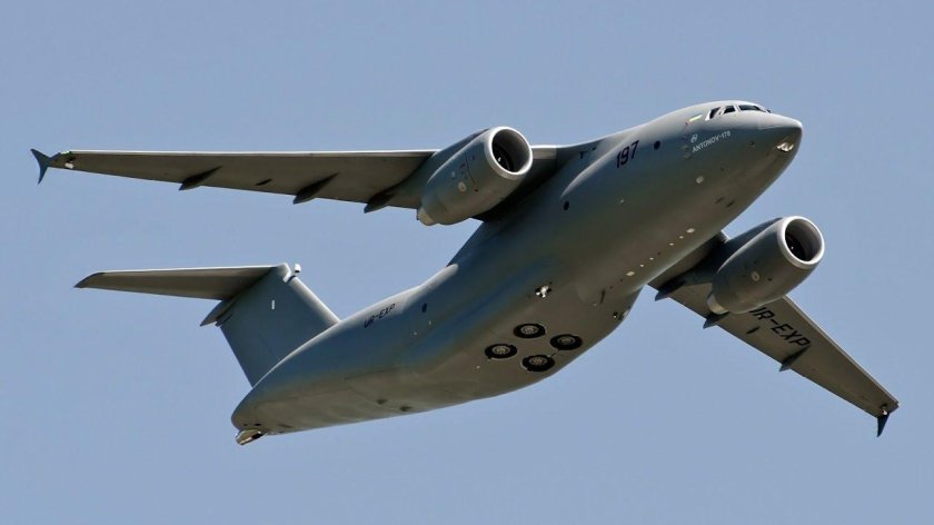 Самолет АН 178