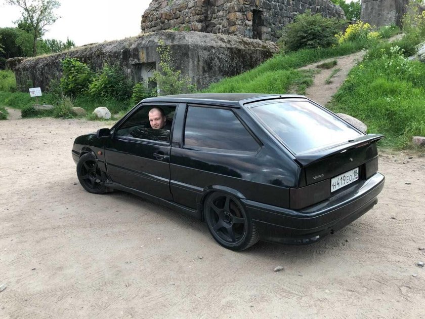 ВАЗ 2113 черная