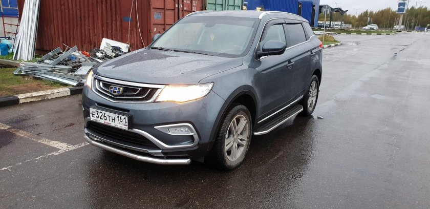 Пороги Geely Atlas