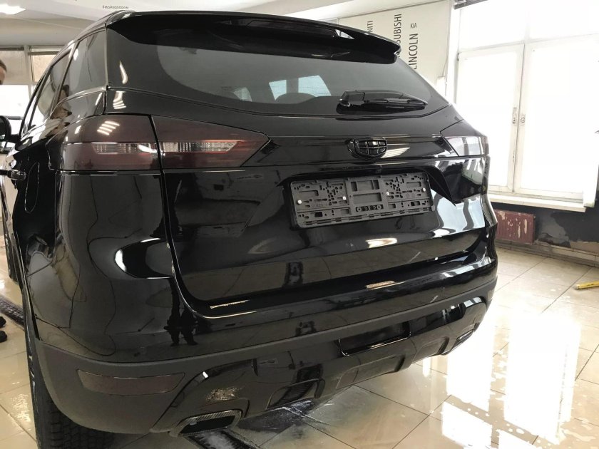 Geely Atlas антихром