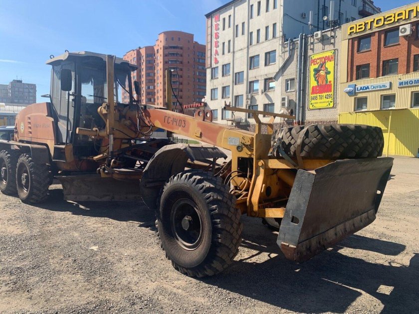 Автогрейдер дормаш дз-122б
