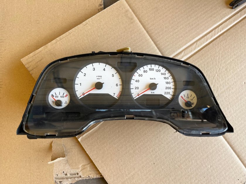 Приборная панель opel zafira a