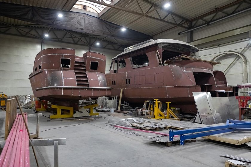 Хаусбот Ушаковские верфи