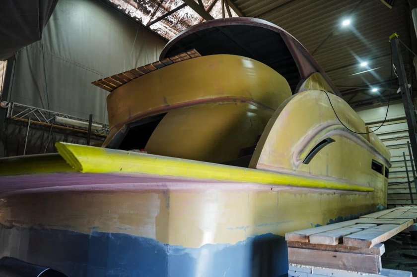 Матрица для лодки из стеклопластика