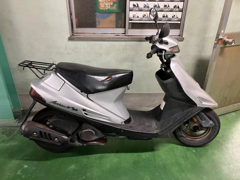 Suzuki address v 100