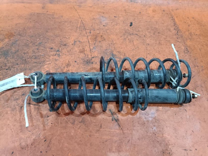 Хонда лого 1999 задние амортизаторы