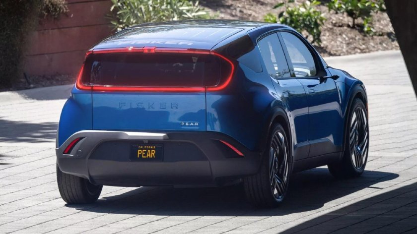 Астон Мартин кроссовер 2022