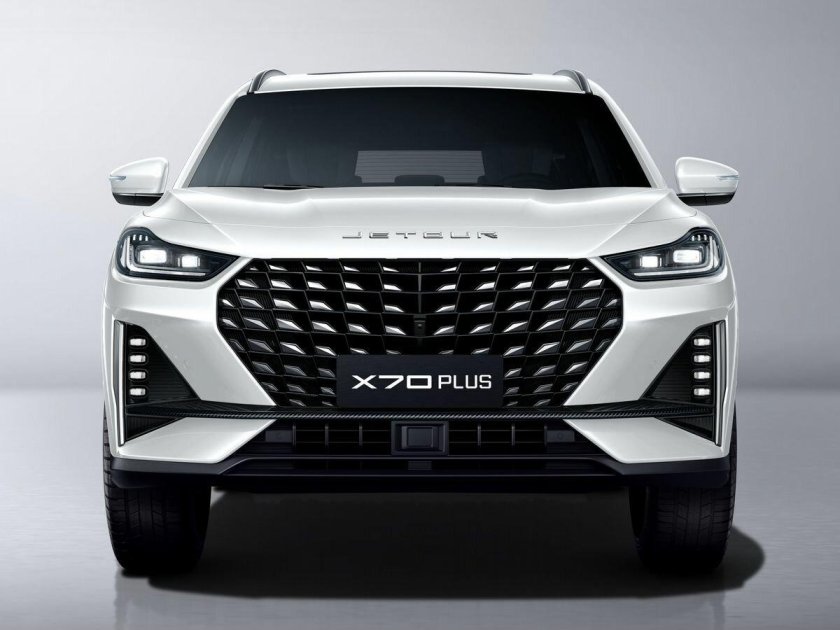 Jetour x 70 plus 2024