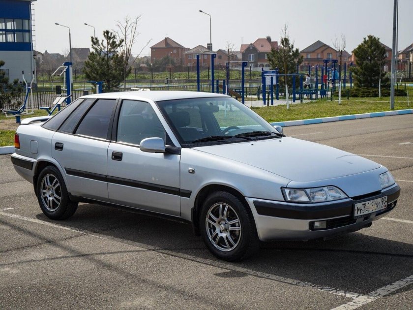 Машина Daewoo espero