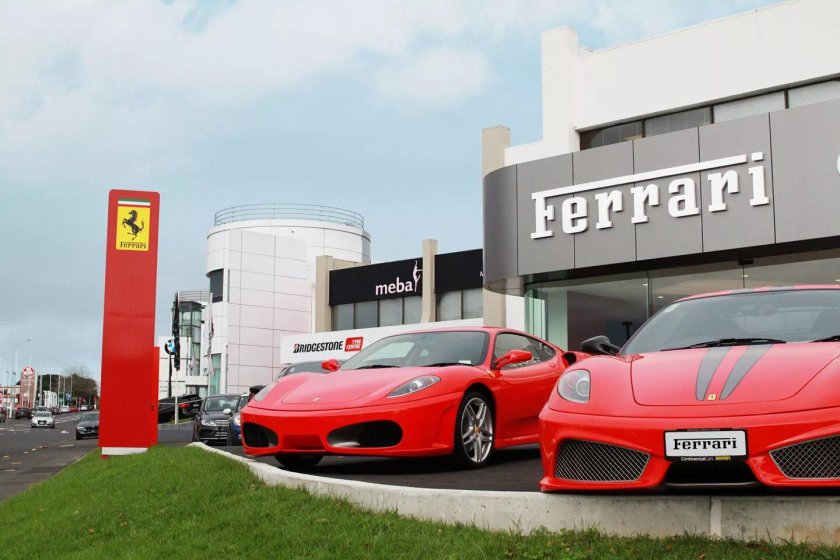 Феррари Континенталь Италия