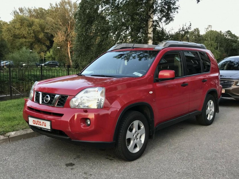 Nissan x Trail 2013 красный