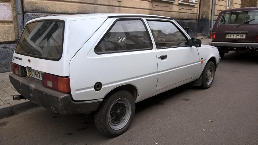Заз 1102 таврия автомобиль