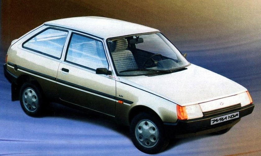 Машина ЗАЗ 1102 Таврия