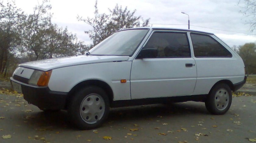 ЗАЗ 1102 белая