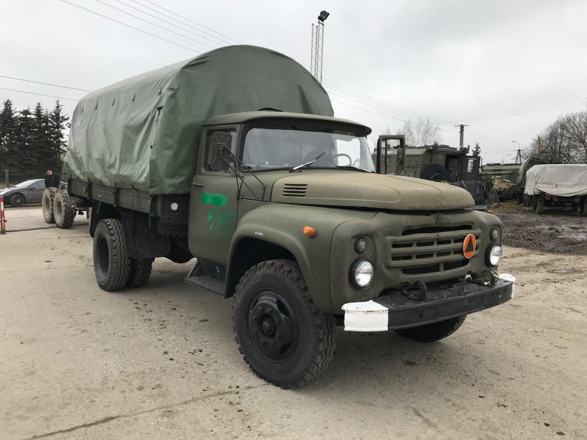 ЗИЛ 130 военный кунг