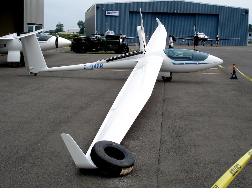 Ash 26 RC Glider