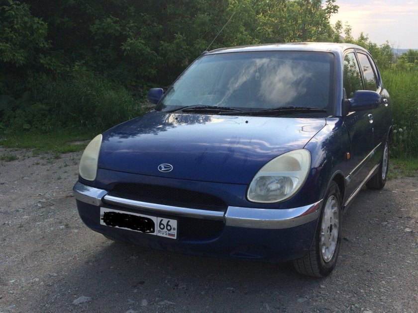 Дайхатсу стория 2001