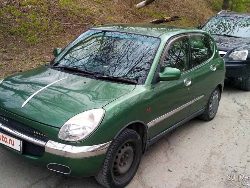 Дайхатсу стория 1998 год